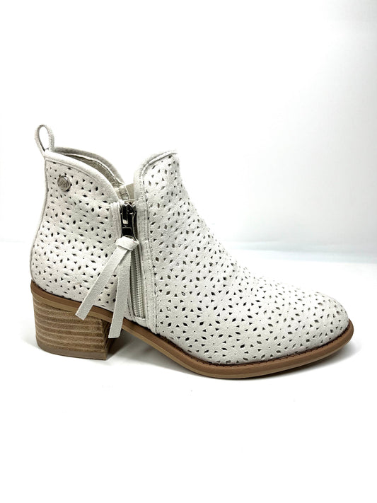 Xti white western boot 140922